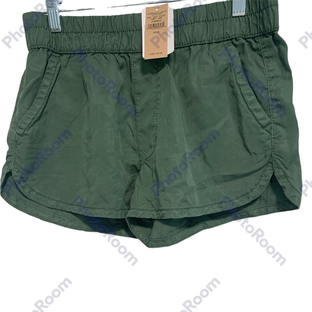 NWT American Outfitters Shorts Size Small